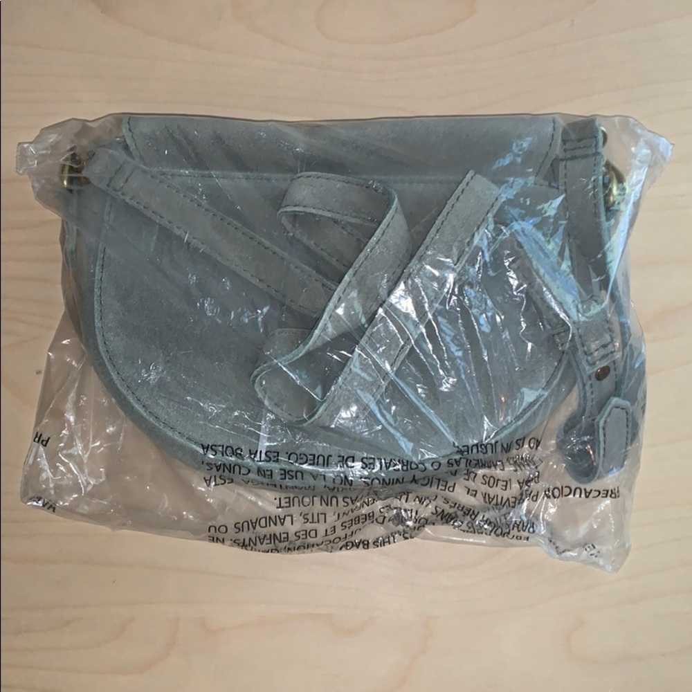 Madewell The Elsewhere Tie Saddlebag in Suede - Picture 9 of 9